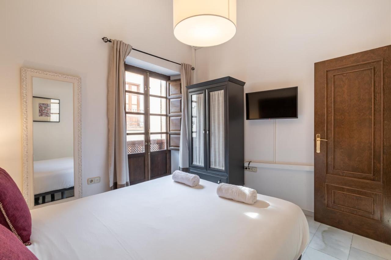 Bns Dauro Suites Granada Eksteriør billede