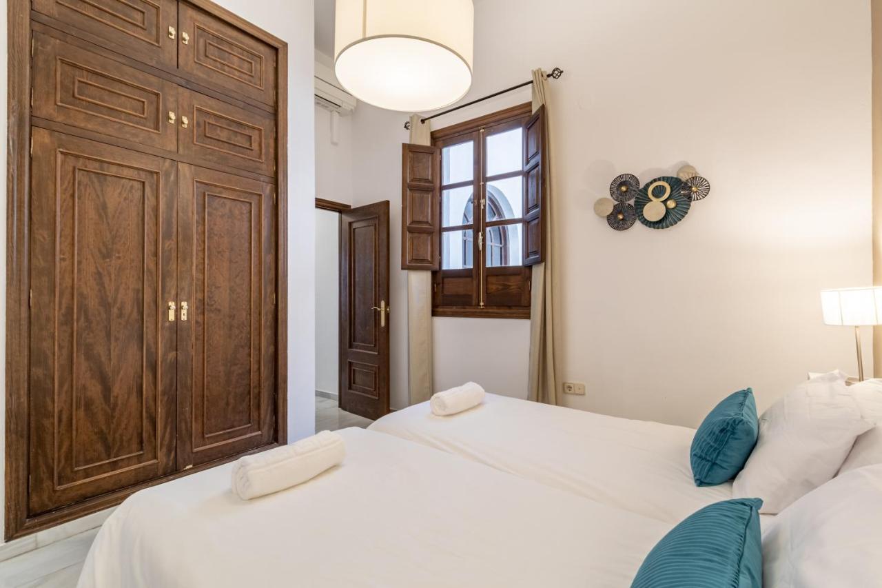 Bns Dauro Suites Granada Eksteriør billede